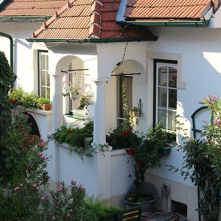 Appartement Blumengassl Mörbisch am See Exterior foto