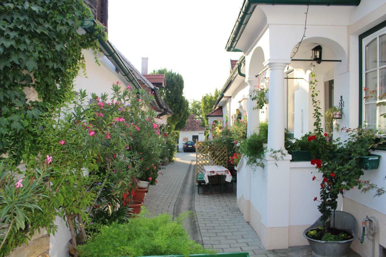 Appartement Blumengassl Mörbisch am See Exterior foto